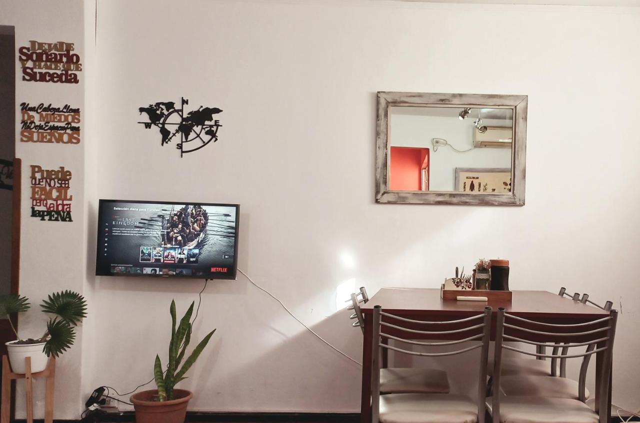 Centrico Alojamiento: Downtown With Parking Apartment